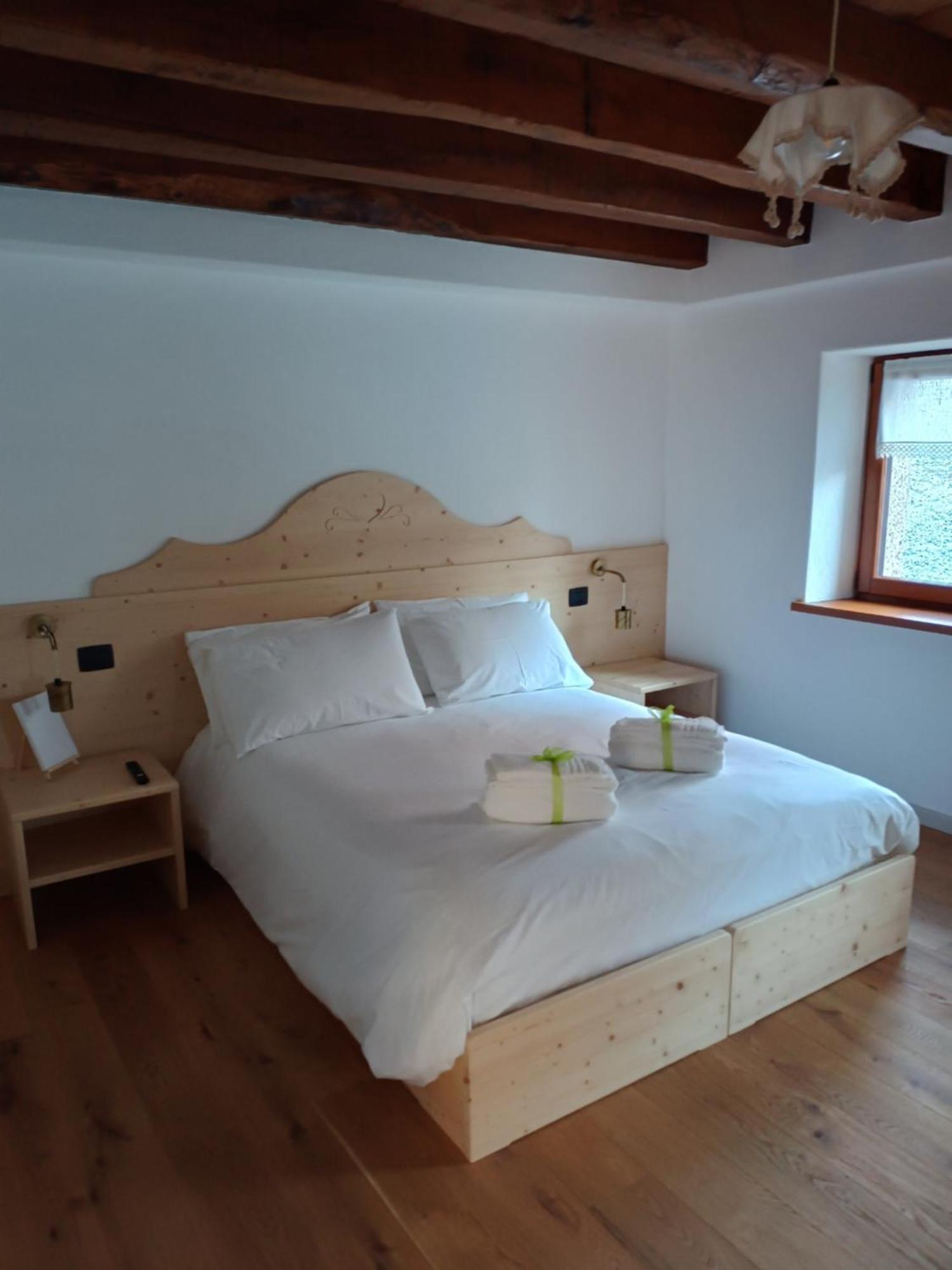 Mediis La Farie B&B 외부 사진